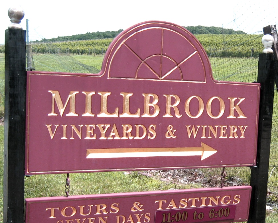 millbrook-winery-sign