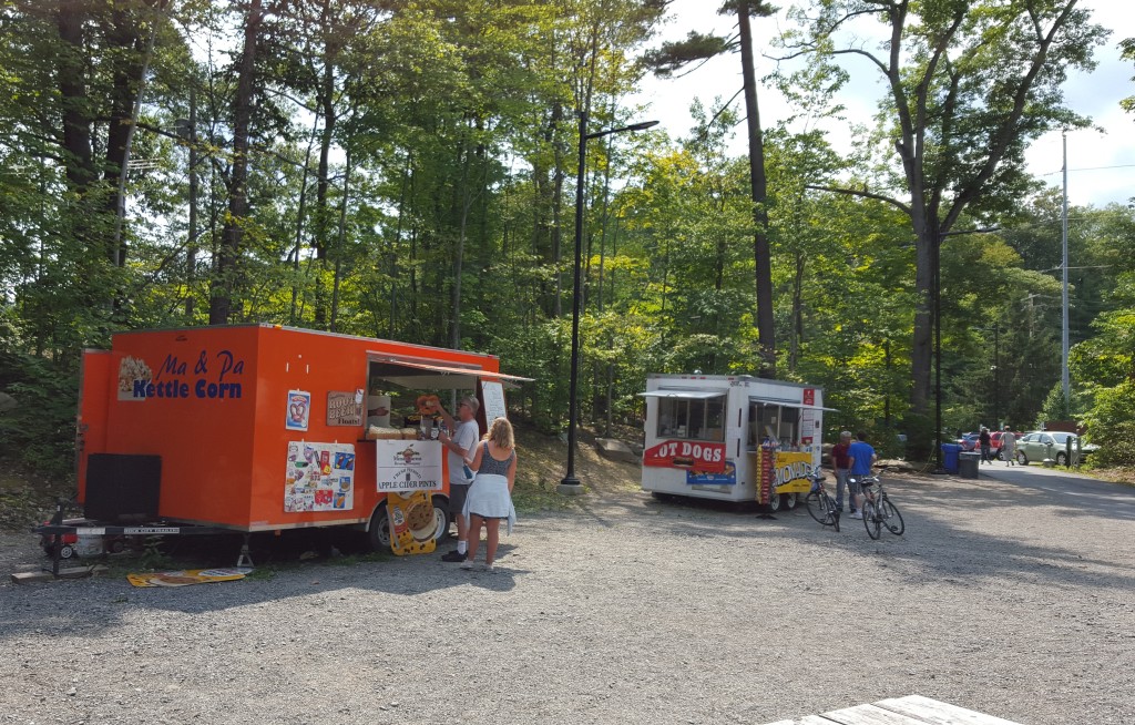 Walkway over the Hudson food trucks