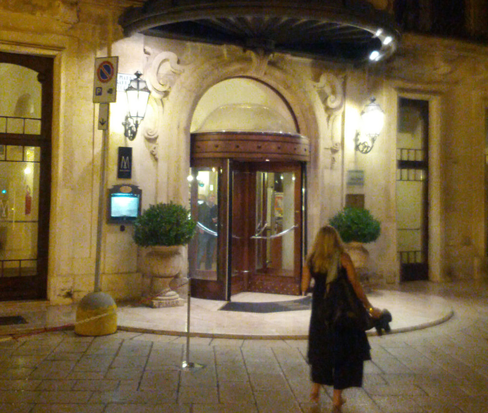Patria Palace Hotel Entrance