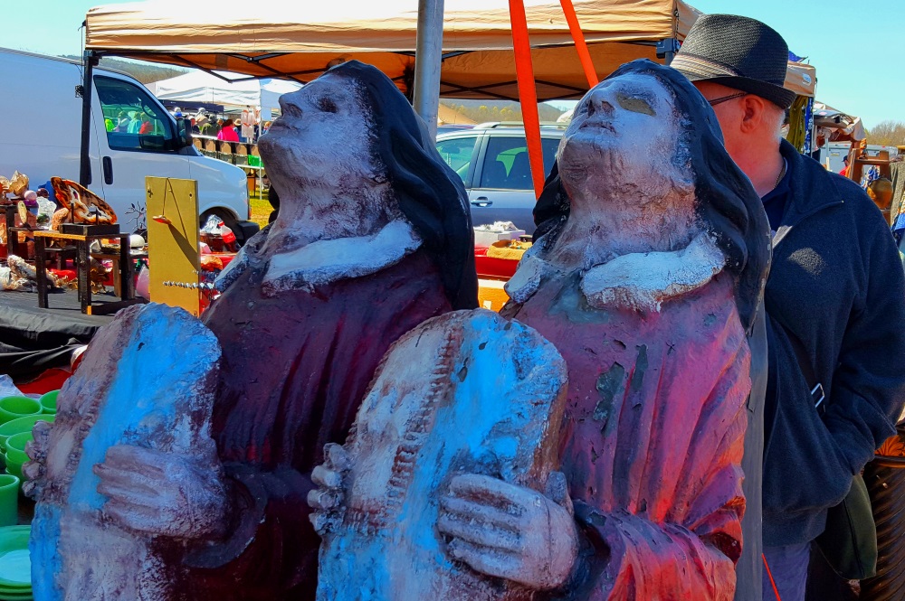 Stormville Flea Market Spooky Statues