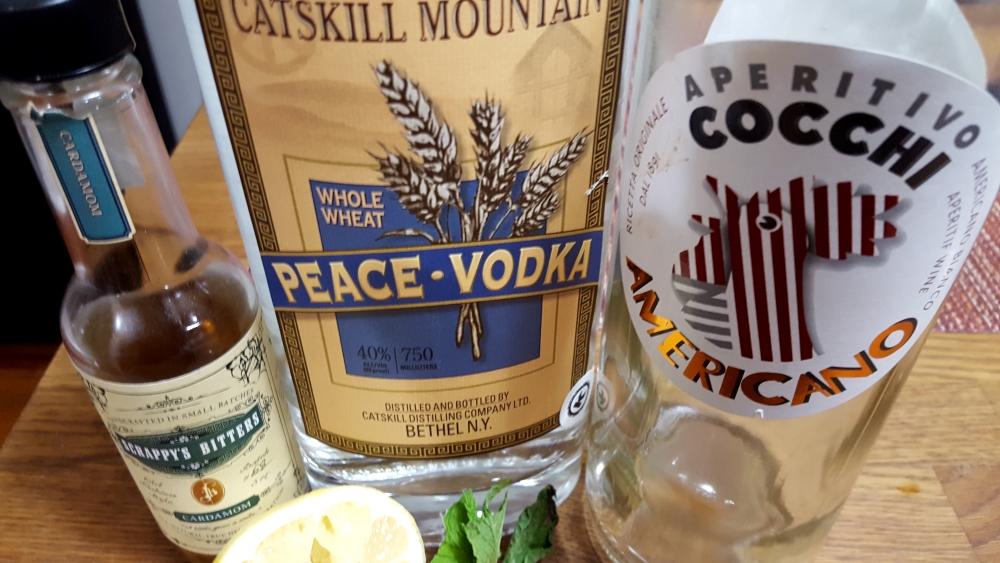 bianaco-negroni-catskill-peace-vodka-cocchi-americano